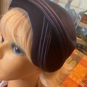 Vintage 1950  Elegant Navy Blue Women's Molded Trim Doeskin
